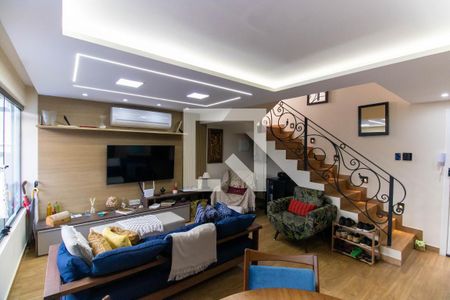 Sala de casa de condomínio à venda com 3 quartos, 120m² em Camboinhas, Niterói