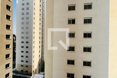 Vista da Sala/Cozinha e Área de Serviço de apartamento para alugar com 2 quartos, 32m² em Parque Novo Mundo, Guarulhos