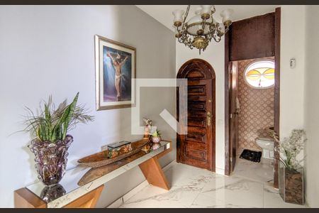 Sala de casa à venda com 5 quartos, 500m² em São Lucas, Belo Horizonte