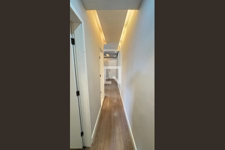 Corredor de apartamento à venda com 2 quartos, 100m² em Vila Valparaíso, Santo André