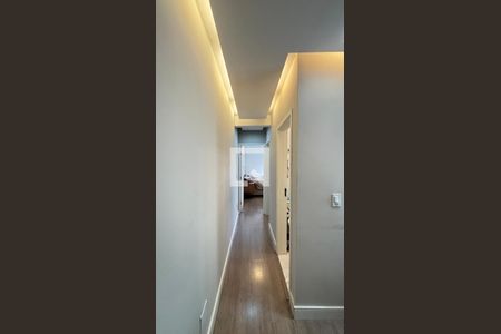 Corredor de apartamento à venda com 2 quartos, 100m² em Vila Valparaíso, Santo André