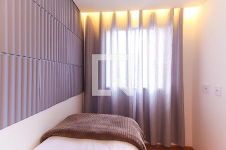 Quarto 1 de apartamento para alugar com 2 quartos, 40m² em Canindé, São Paulo