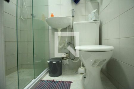 Banheiro de kitnet/studio para alugar com 1 quarto, 20m² em Federação, Salvador