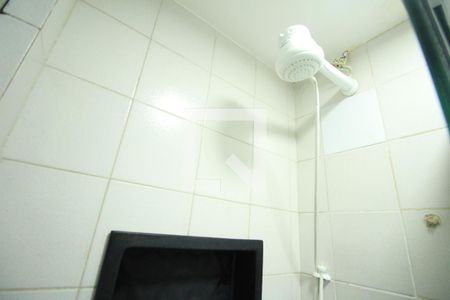 Banheiro de kitnet/studio para alugar com 1 quarto, 20m² em Federação, Salvador