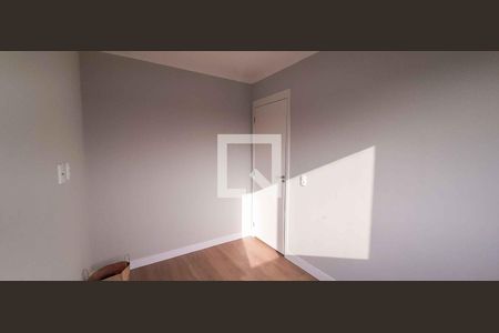 Quarto 1 de apartamento para alugar com 2 quartos, 41m² em Metalúrgicos, Osasco