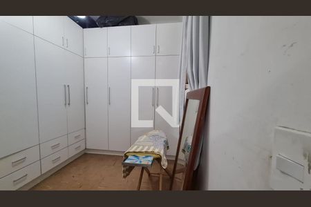 Casa à venda com 3 quartos, 242m² em Liberdade, São Paulo