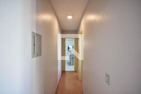 Corredor de apartamento à venda com 2 quartos, 57m² em Vila Sonia do Taboao, Taboão da Serra