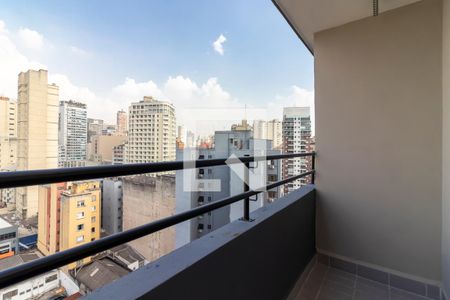 Varanda de kitnet/studio para alugar com 1 quarto, 22m² em Santa Ifigênia, São Paulo