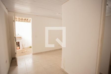 SALA- COZINHA de casa para alugar com 2 quartos, 35m² em Jardim das Laranjeiras, São Paulo