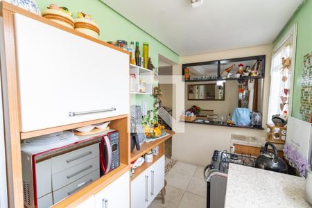 Cozinha de casa de condomínio à venda com 3 quartos, 175m² em Espírito Santo, Porto Alegre
