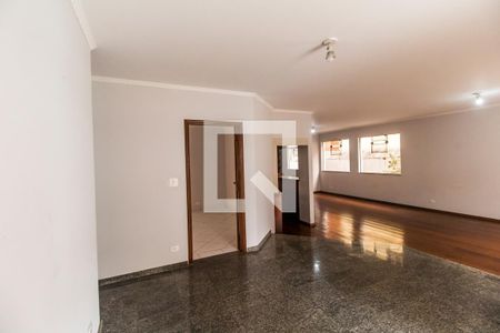 Sala de casa de condomínio para alugar com 4 quartos, 470m² em Alphaville, Santana de Parnaíba