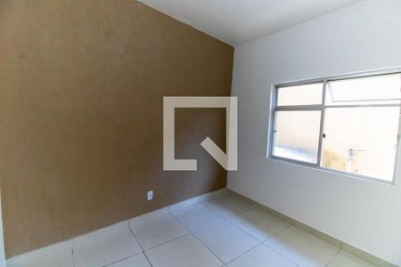 Quarto de casa à venda com 1 quarto, 60m² em Santa Rosa, Niterói