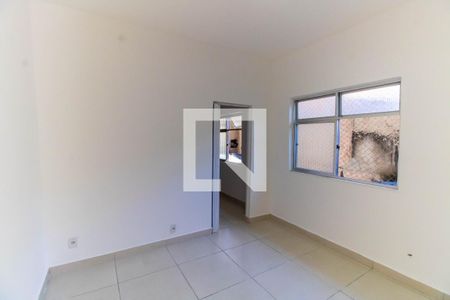 Sala de casa à venda com 1 quarto, 60m² em Santa Rosa, Niterói