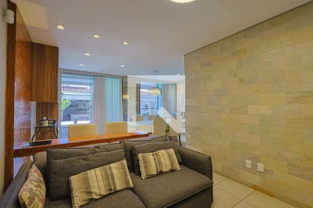 Sala de casa à venda com 4 quartos, 292m² em Cidade Nova, Belo Horizonte