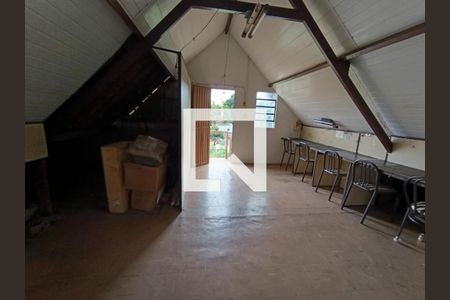 Casa para alugar com 2 quartos, 104m² em Floramar, Belo Horizonte