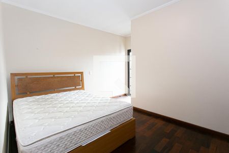 Suíte 1 de casa para alugar com 3 quartos, 302m² em Chácara Seis de Outubro, São Paulo