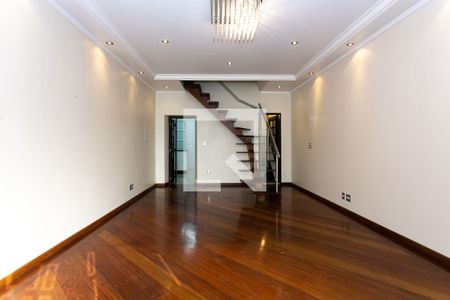 Sala 1 de casa para alugar com 3 quartos, 302m² em Chácara Seis de Outubro, São Paulo