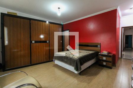 Suíte de casa para alugar com 4 quartos, 260m² em Vila Campanela, São Paulo