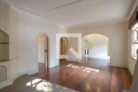 Sala de casa para alugar com 2 quartos, 323m² em Liberdade, São Paulo