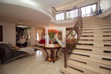 Sala de casa para alugar com 4 quartos, 400m² em City América, São Paulo