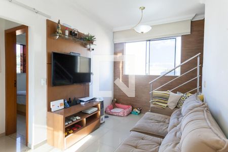 Sala de apartamento à venda com 2 quartos, 100m² em Cabral, Contagem