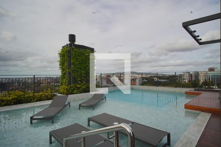 Área comum - Piscina de kitnet/studio à venda com 1 quarto, 25m² em Boa Vista, Porto Alegre