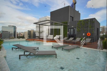 Área comum - Piscina de kitnet/studio à venda com 1 quarto, 25m² em Boa Vista, Porto Alegre