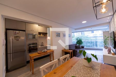 Sala de apartamento à venda com 2 quartos, 70m² em Empresarial 18 do Forte, Barueri