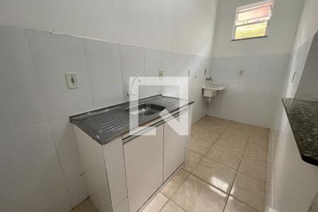 Cozinha de casa para alugar com 1 quarto, 31m² em Vila Paula, Duque de Caxias