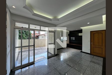 Apartamento à venda com 4 quartos, 240m² em Padre Eustáquio, Belo Horizonte