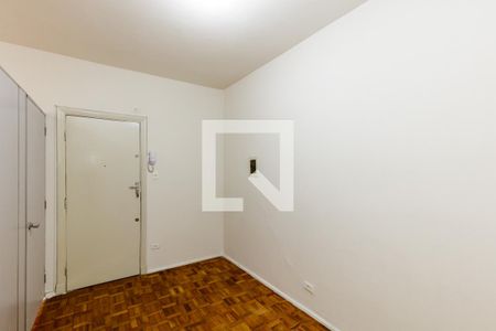 Sala de kitnet/studio para alugar com 1 quarto, 24m² em Santa Cecilia, São Paulo