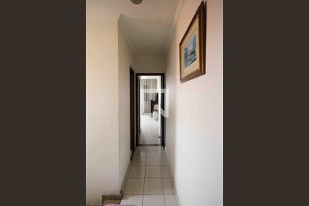 Corredor de casa à venda com 3 quartos, 138m² em Vila Industrial, São Paulo