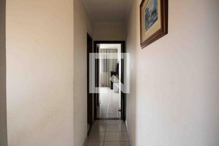 Corredor de casa à venda com 3 quartos, 138m² em Vila Industrial, São Paulo