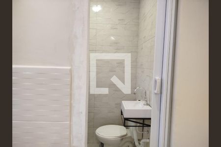 Banheiro de kitnet/studio à venda com 1 quarto, 30m² em Vila Sargento Jose de Paula, Barueri