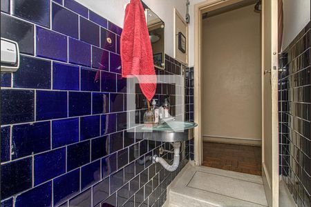 Lavabo de casa para alugar com 4 quartos, 300m² em Liberdade, São Paulo