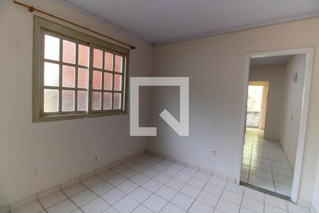 Sala de casa para alugar com 1 quarto, 50m² em Maria Paula, Niterói