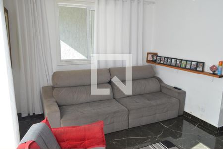 Sala de casa de condomínio à venda com 3 quartos, 180m² em Tanque, Rio de Janeiro