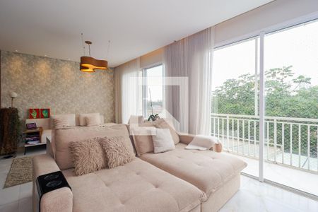 Sala de casa de condomínio para alugar com 4 quartos, 230m² em Jardim Monte Kemel, São Paulo