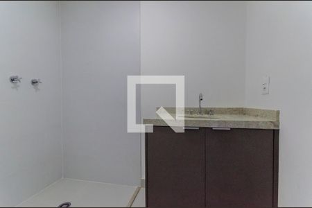 Banheiro de kitnet/studio para alugar com 1 quarto, 38m² em Cursino, São Paulo