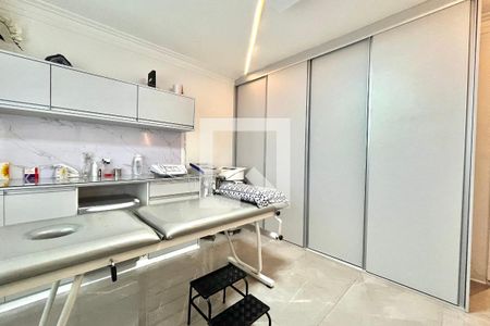 Quarto 1 de casa para alugar com 4 quartos, 340m² em Jabaquara, São Paulo