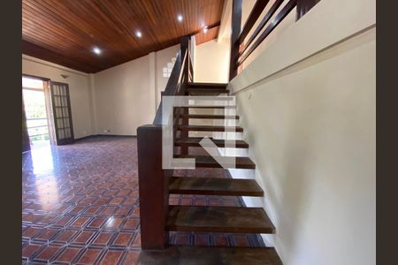 Sala de casa de condomínio à venda com 6 quartos, 704m² em Taquara, Rio de Janeiro