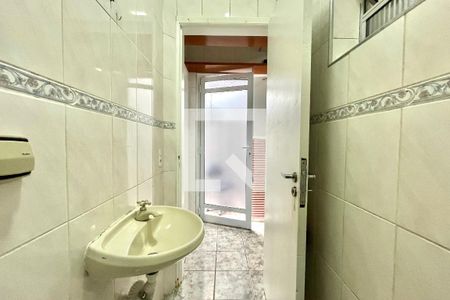 Banheiro de kitnet/studio para alugar com 1 quarto, 24m² em Jardim Oriental, São Paulo