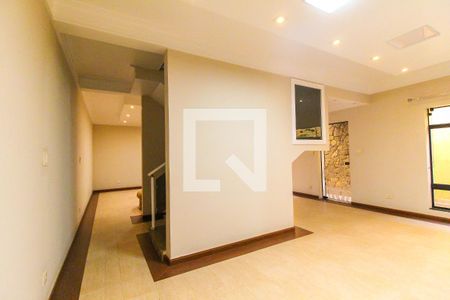 Sala de casa para alugar com 3 quartos, 250m² em Vila Jacuí, São Paulo