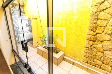 Sala de casa para alugar com 3 quartos, 250m² em Vila Jacuí, São Paulo