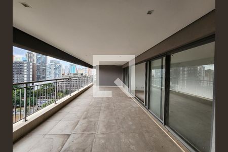 Varanda de apartamento à venda com 5 quartos, 245m² em Ibirapuera, São Paulo