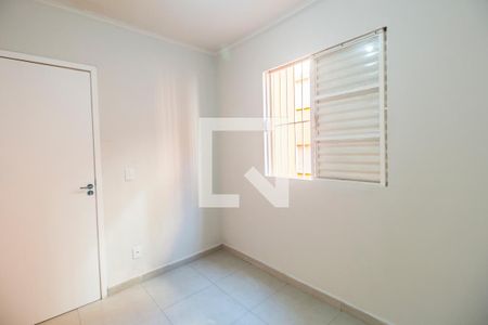 Quarto 1 de apartamento para alugar com 2 quartos, 75m² em Jardim Maria Cristina, Barueri