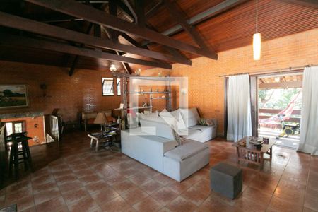 Sala de casa para alugar com 5 quartos, 555m² em São Luiz, Belo Horizonte