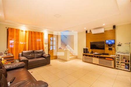 Sala de casa à venda com 3 quartos, 310m² em Conceicao, Osasco