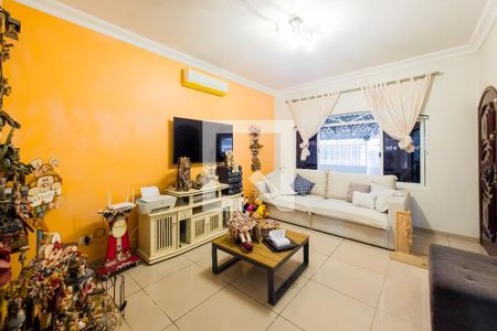 Sala de casa para alugar com 3 quartos, 130m² em Parque Industrial, São José dos Campos