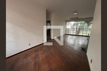 Casa à venda com 3 quartos, 372m² em São Marcos, Belo Horizonte